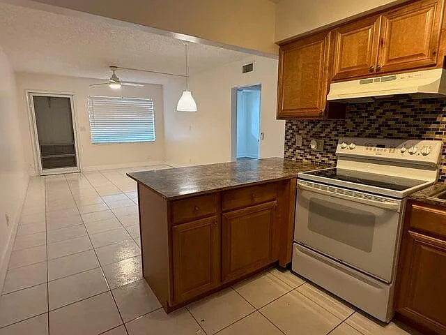 3850 NE 21st Way #53 — Photo 15