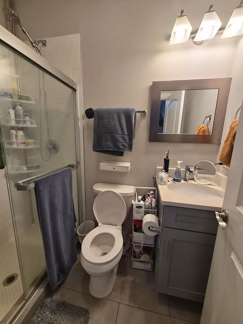 3 bed, 1300 sqft, $2,500 — Photo 4
