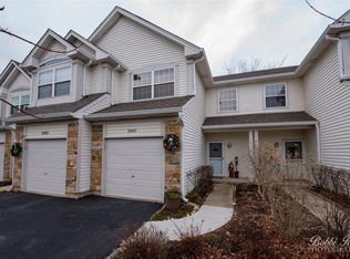 8305 Sierra Woods Ln, Carpentersville, IL 60110