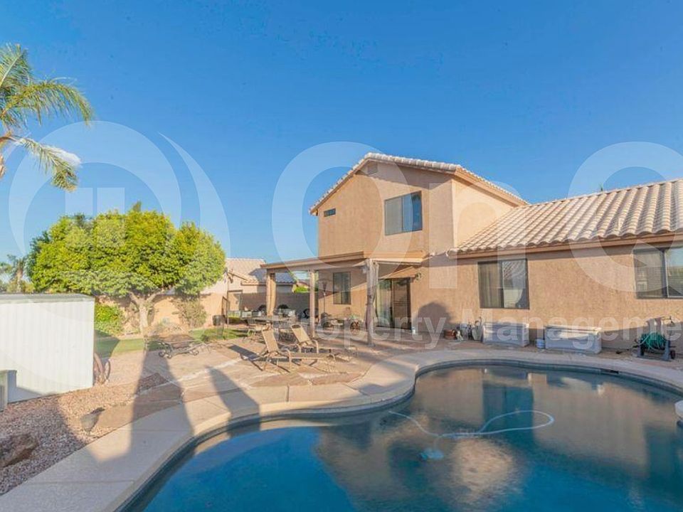 2nd image of 2454 E Longhorn Pl