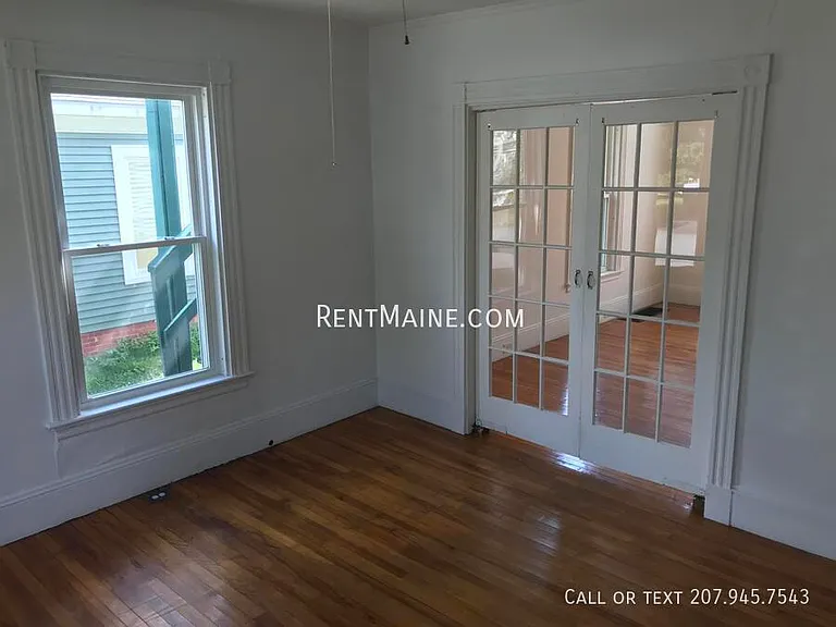 204 Maple St #1 — Photo 8