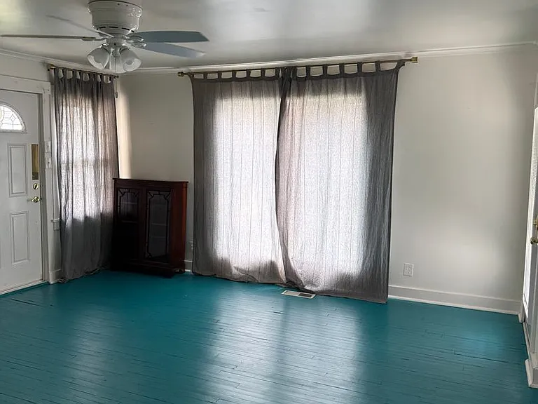 1357 S Florence Ave — Photo 5