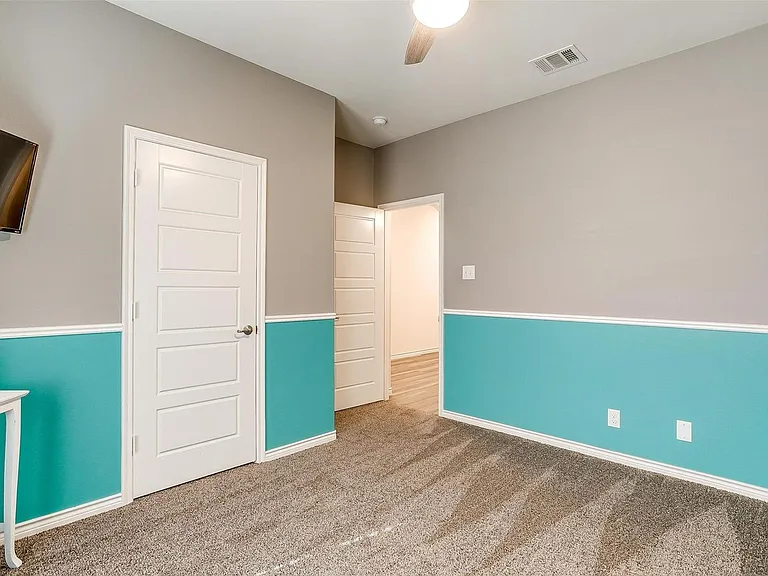 3309 Comal Dr — Photo 7