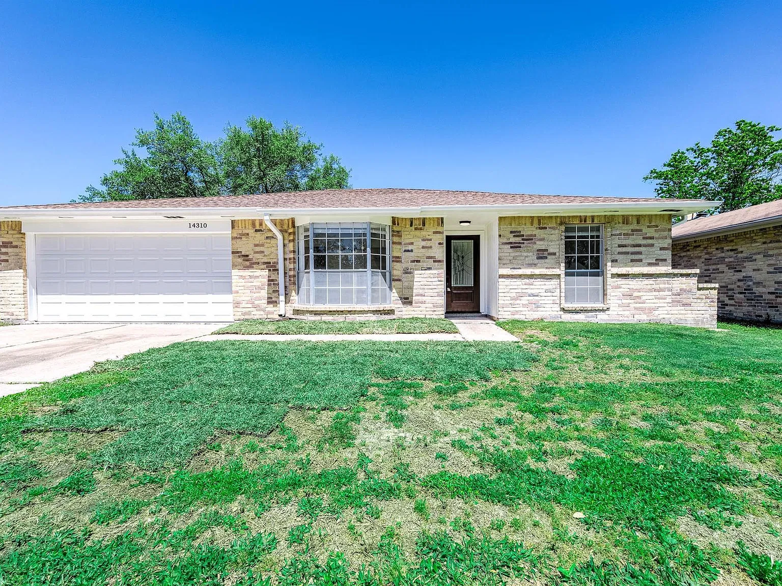 3 bed, 2.0 bath, 1584 sqft, $1,800 — Photo 2