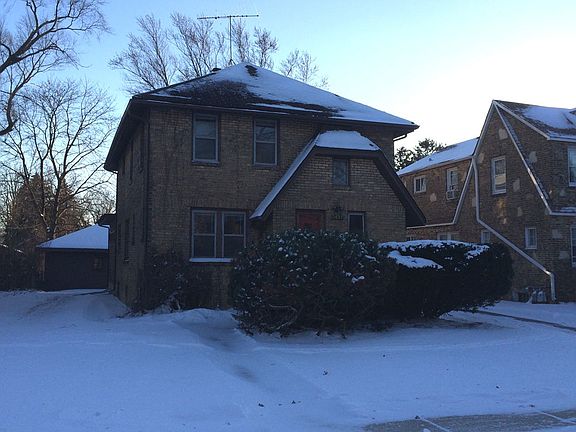 3rd image of 1031 W Pacific Ave