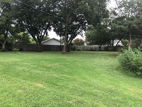 3rd image of 1223 Benson Dr