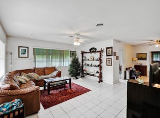1131 N Northlake Dr, Hollywood, FL 33019
