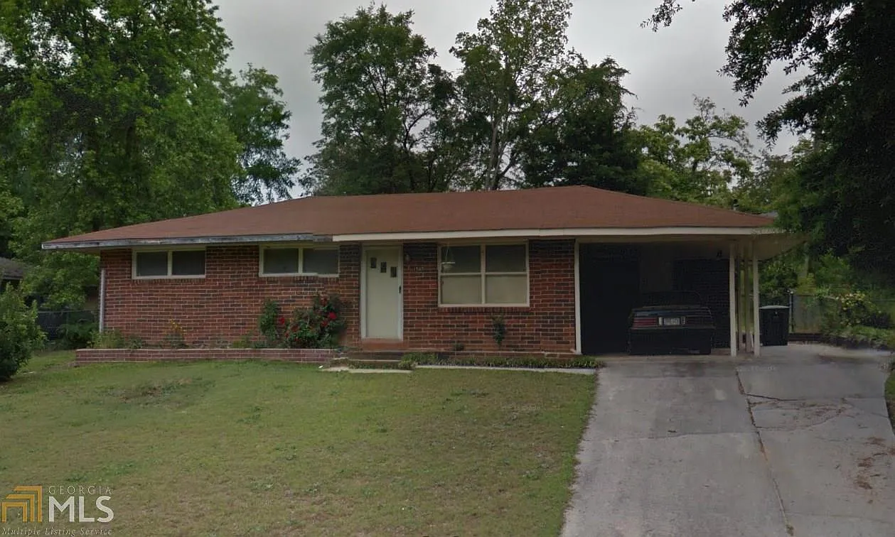 1565 Sherrill Dr photo 1