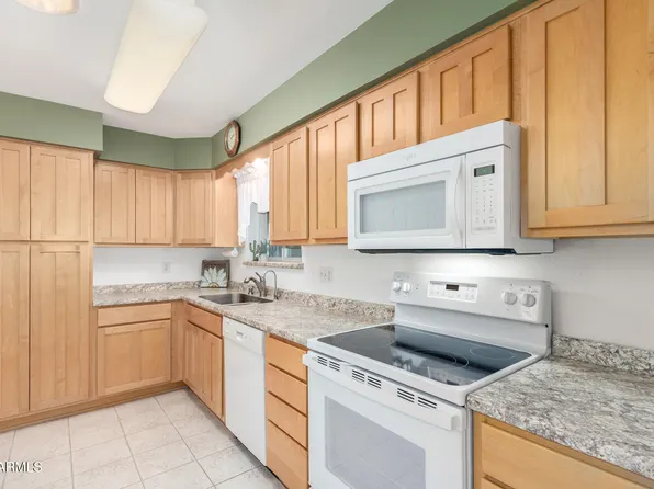6424 E DALLAS Street, Mesa, AZ 85205