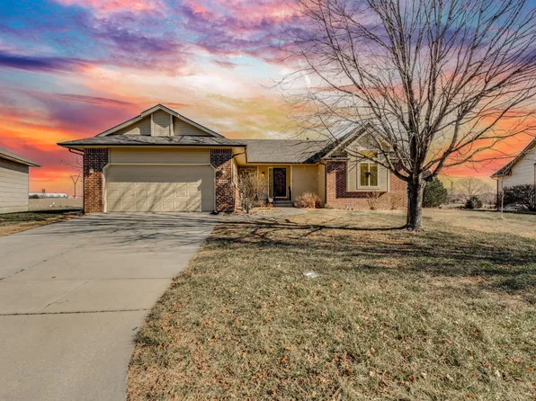 2434 N Regency Lakes St, Wichita, KS 67226