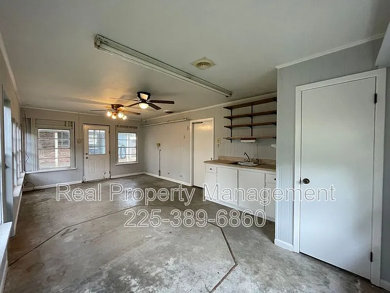 1875 Lombard Dr — Photo 18