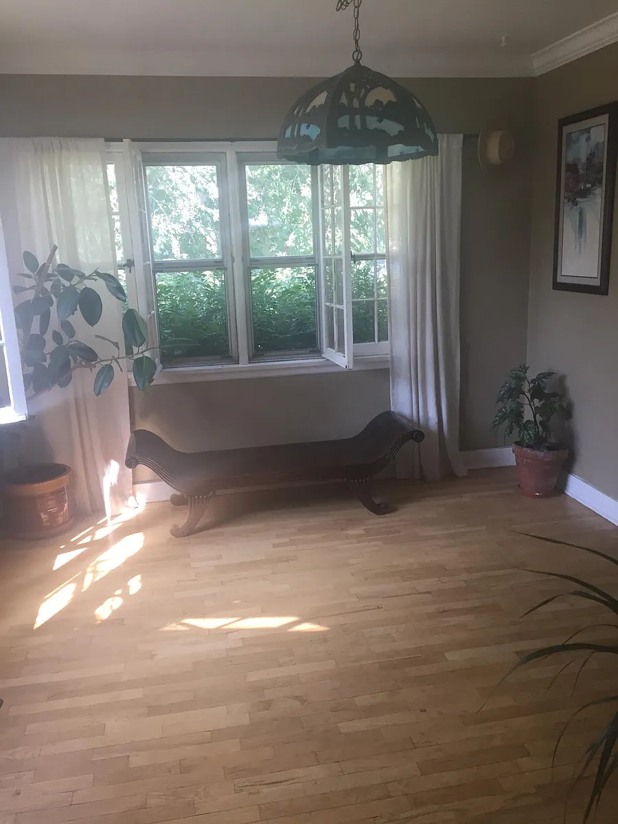 Dining room - 3142 8th St