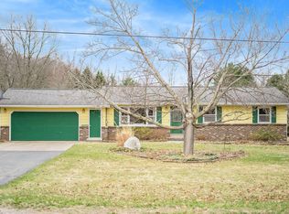 4590 13 Mile Rd NE, Rockford, MI 49341