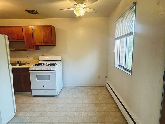 4th image of 3202 Dorian Ct #3
