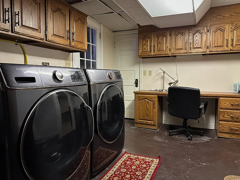 Full on-site laundry