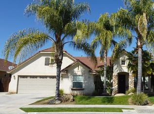2579 Warner Ave, Clovis, CA 93611