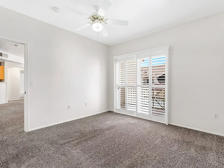 8555 W Russell Rd #2104 — Photo 15