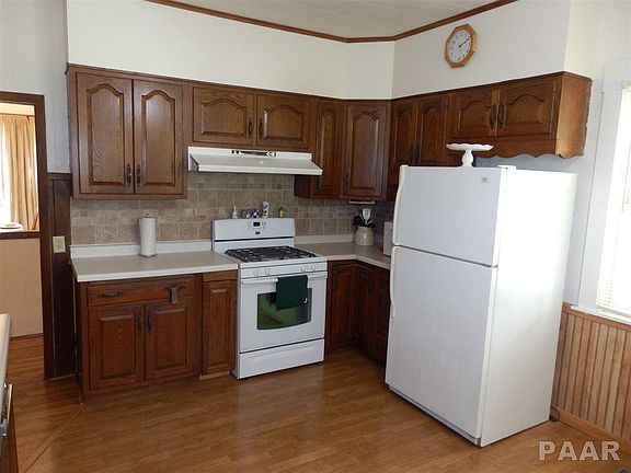 5th image of 1500 N Country Ln