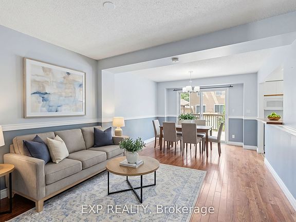 3rd image of 793 Littlestone Cres