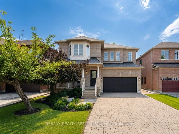 3512 Positano Pl, Mississauga, ON L5M 6Y9
