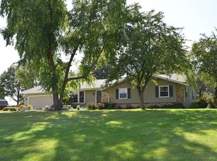 6201 Blueberry Rd, Allenton, WI 53002