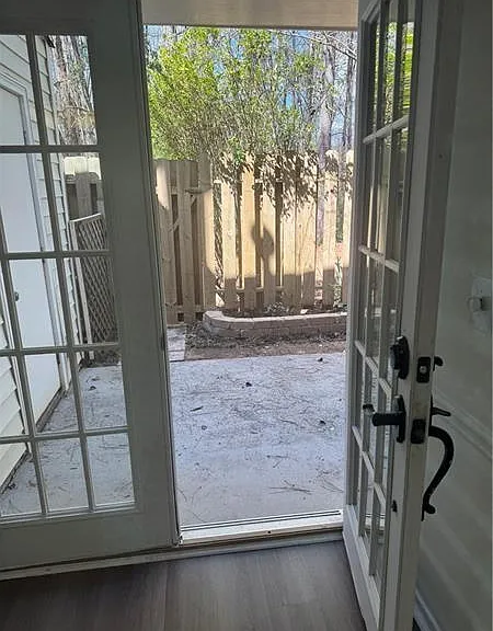 2907 Queen Anne Ct — Photo 10