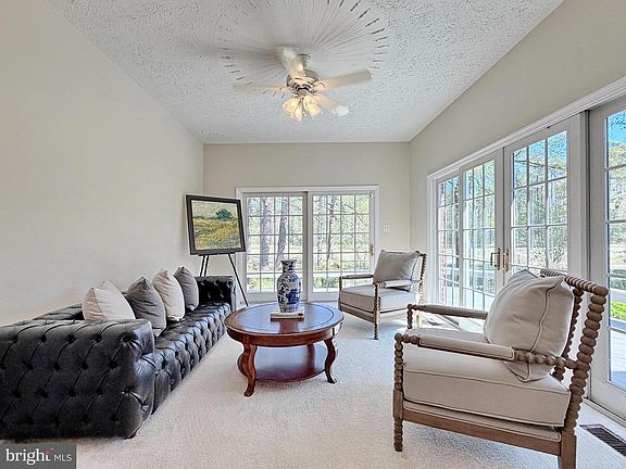 4th image of 15119 Beacon Hill Cir
