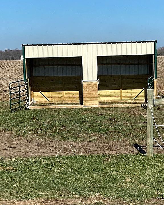 2nd image of 21592 W Kimball Rd