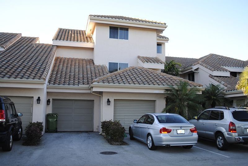 1st image of 16307 Malibu Dr