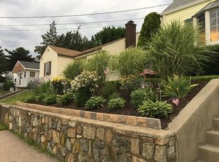 197 Aqueduct Rd, Cranston, RI 02910