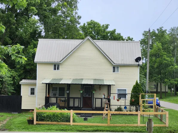 404 Hawk Street, Norwood, MO 65717