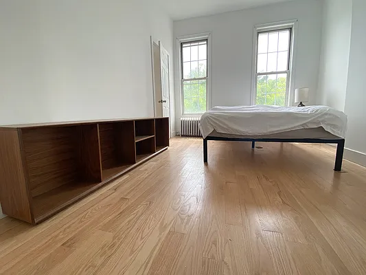 Sold by Sidewalk Realty LLC | media 3