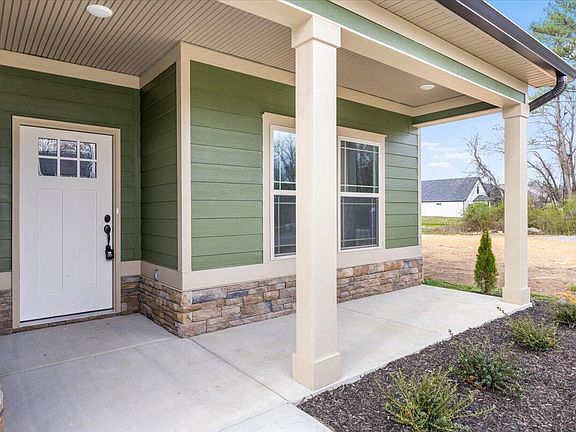4th image of 317 Country Cove Dr