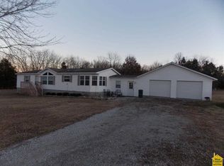 1126 SE 20th Rd, Clinton, MO 64735