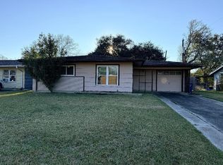 1540 Alamo St, Orange, TX 77630