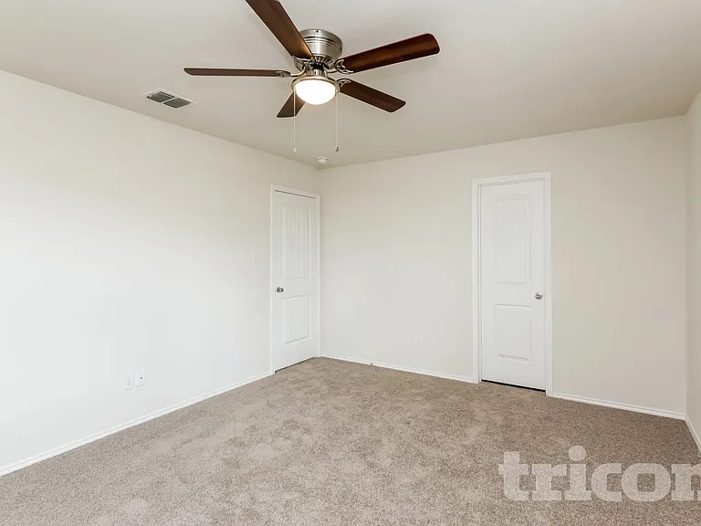 5672 McClelland St — Photo 6
