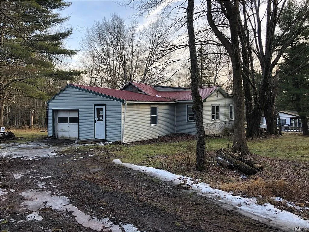 553 Cold Spring Rd photo 1
