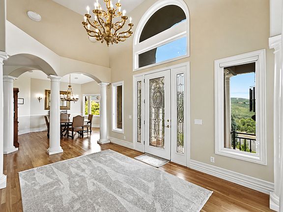 3rd image of 1756 S Stone Hollow Dr