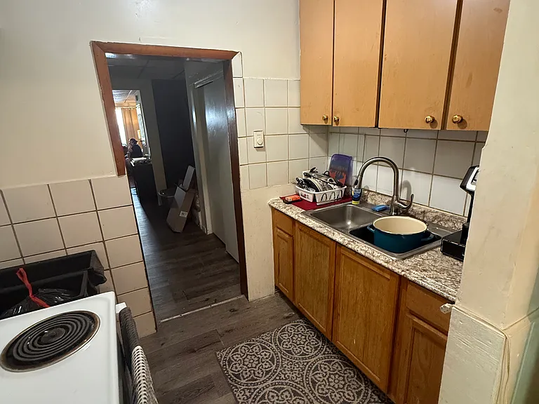 1706-1708 Wayne Ave #1 — Photo 4