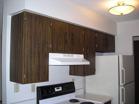 2nd image of 209 W Francis St APT 2