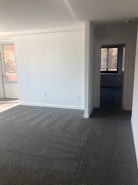 2 bed, 744 sqft, $3,000 — Photo 2