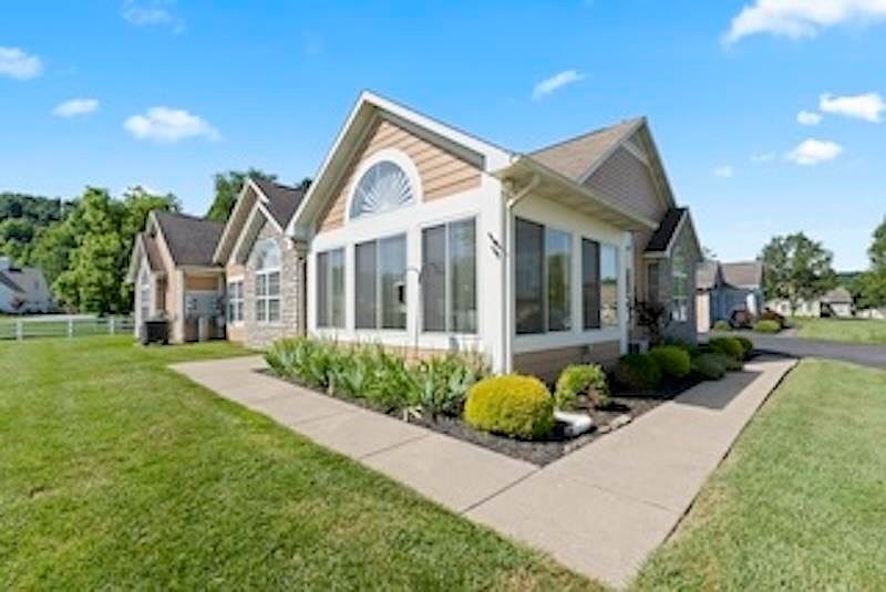 1st image of 104 Wyngate Dr