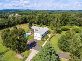 31 Pierce Rd, Lafayette, NJ 07848