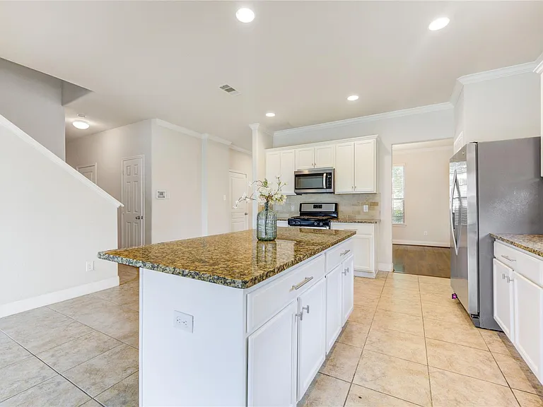 5319 Fossil Stone Ln — Photo 10