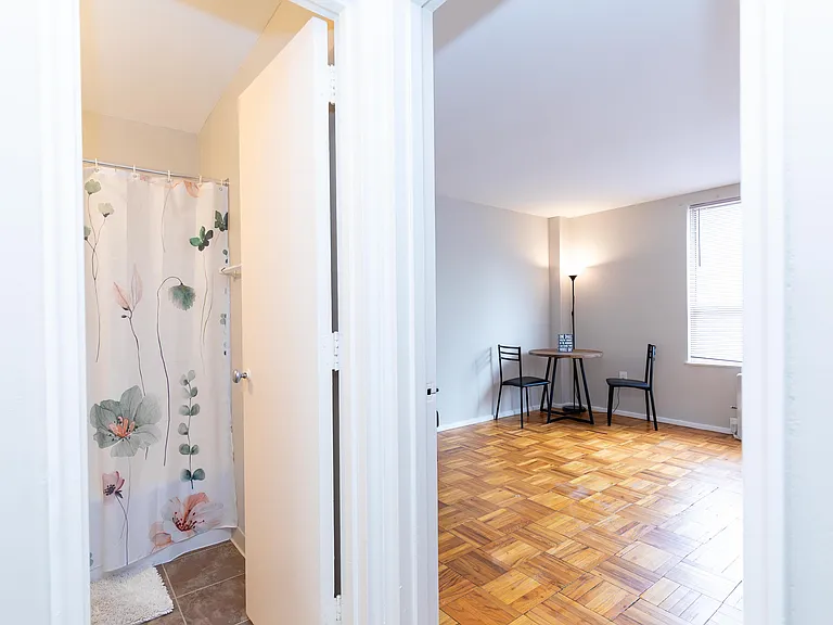 Studio Unit
