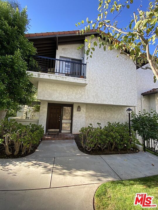1st image of 17238 Palisades Cir