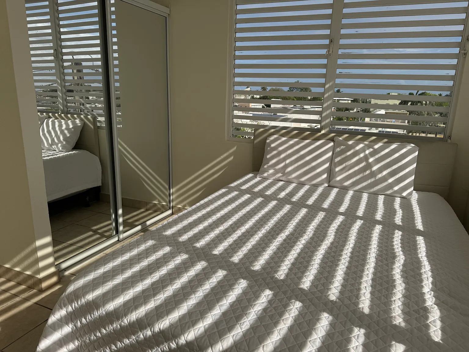 4 bed, $2,500 — Photo 4