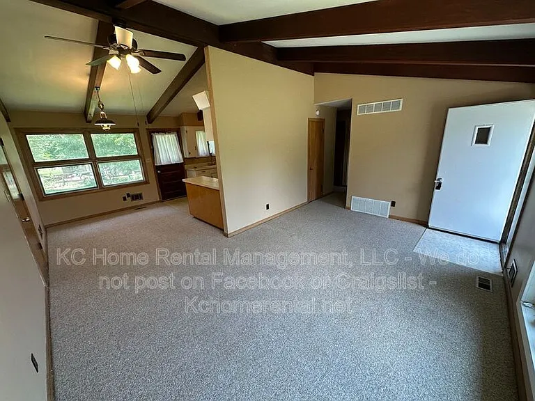 6103 N Garfield Ave — Photo 11