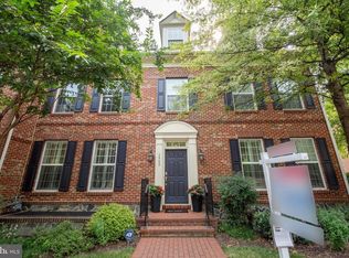 3909 Chain Bridge Rd, Fairfax, VA 22030