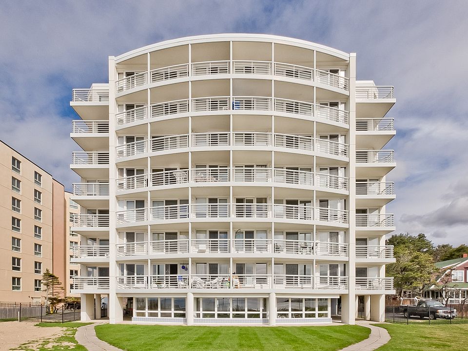1st image of 221 E Grand Ave APT 4F
